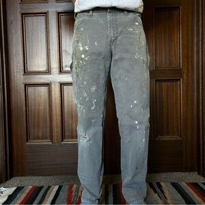 DICKIES
Grey paint-splattered faded thrashed workwear denim